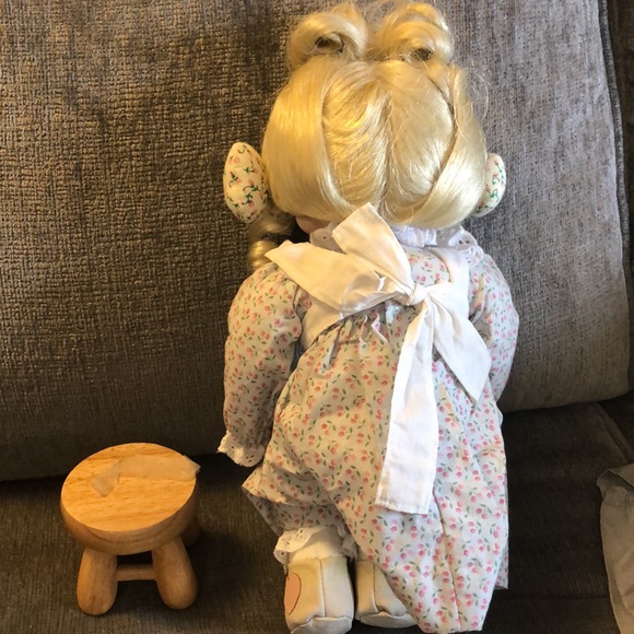 Precious Moments Doll Tell Me Story of Jesus Porcelain 14” T Vtg 1994 #2912A - Picture 4 of 4